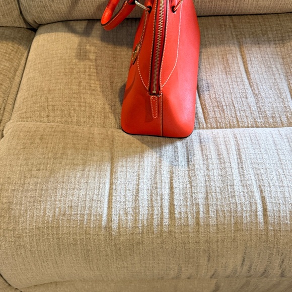 Dooney & Bourke Bold Orange domed Satchel with detachable strap 10 x 12 - Picture 5 of 11